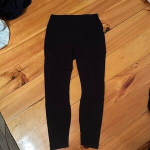 Black leggings from amazon, size small